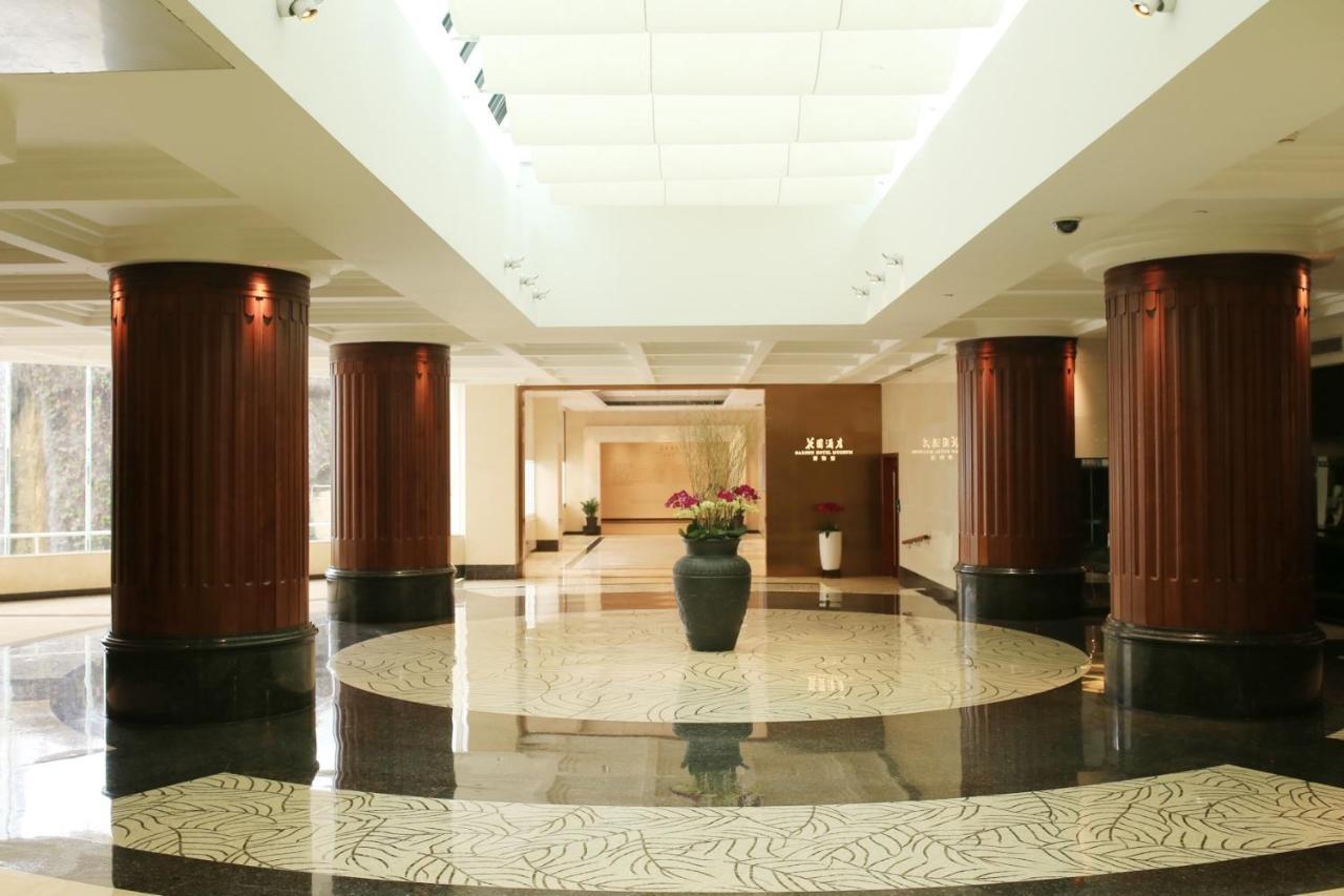 The Garden Hotel Guangzhou - Discover 26 Cultural Treasures With Hotel Golden Tour Guide Exterior foto The lobby of the hotel