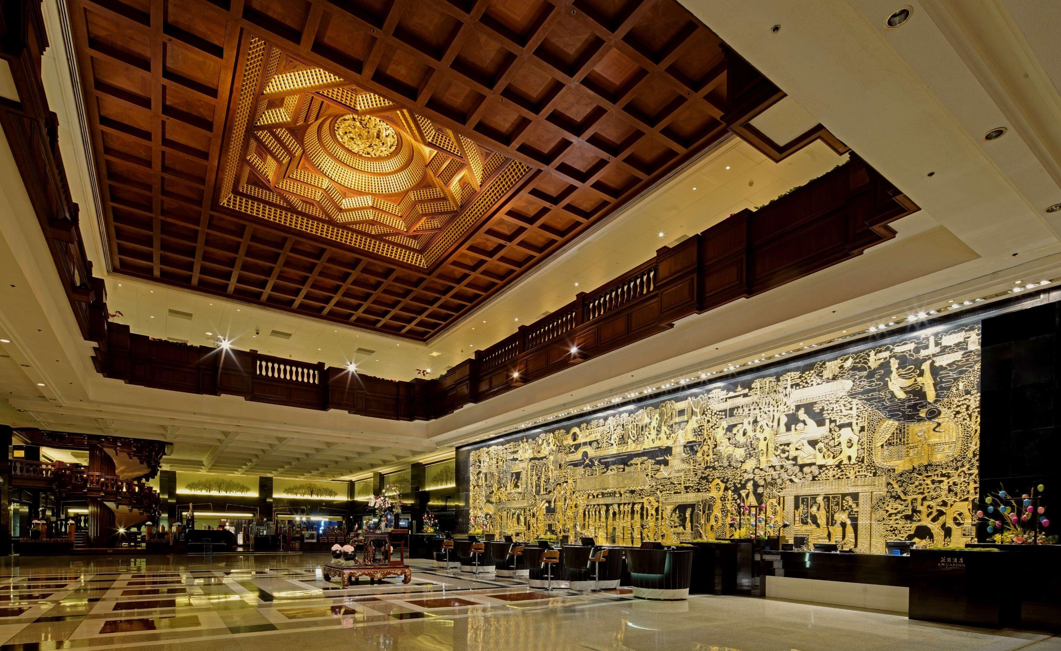 The Garden Hotel Guangzhou - Discover 26 Cultural Treasures With Hotel Golden Tour Guide Exterior foto The lobby of the hotel